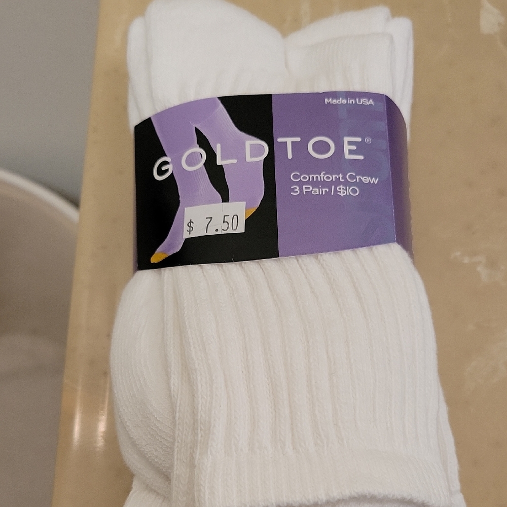 Gold Toe Women's White Comfort Crew Socks 3-Pack